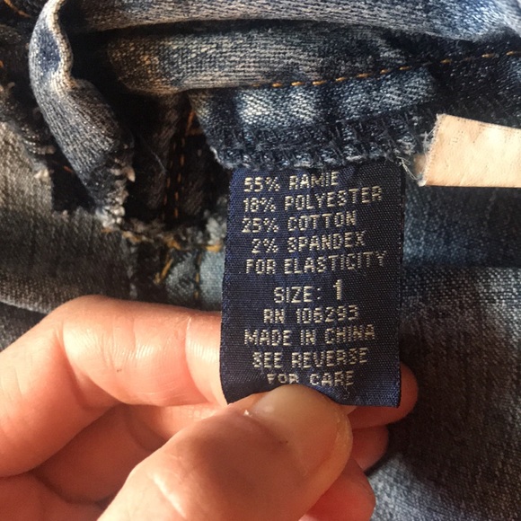 Low rise jean - Picture 2 of 3